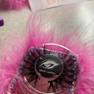 Tyler Eyez Mink Eyelashes “Extras”
